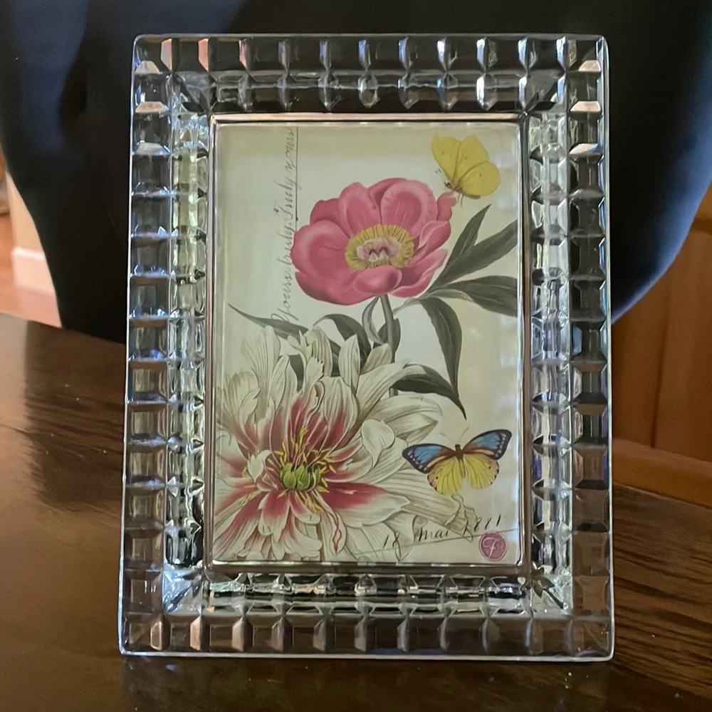 Heavy glass desk frame w/embossed squares pattern, 3 5/8” X 5 1/4” opening